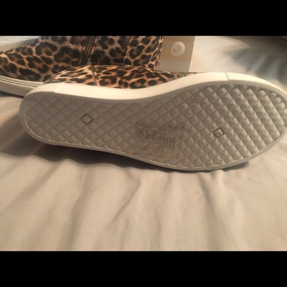 Leopard wedge shoes - Picture 3 of 3